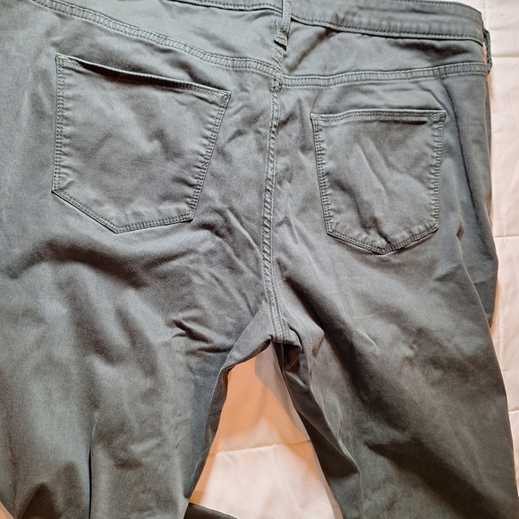 Universal Thread green slim fit button fly sz 18 - Picture 3 of 5